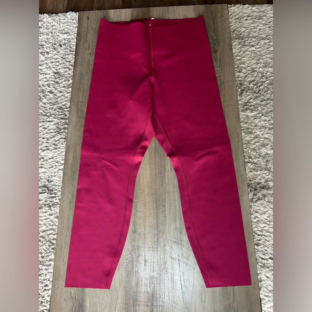 NWT Lululemon Glow Up HR Leggings Sz 14 25” *magenta smoke*